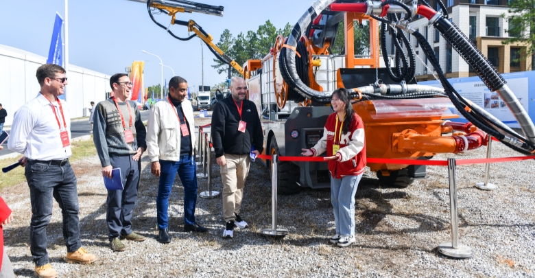 第三屆湖南省先進制造新材料博覽會在婁底開幕